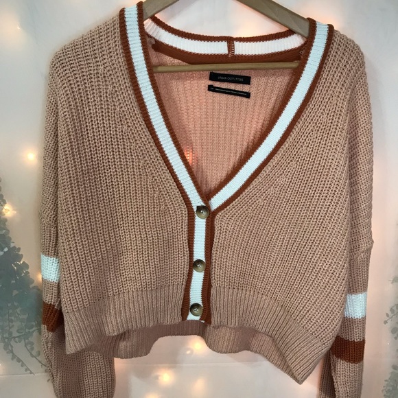 Urban Outfitters Sweaters - Urban outfitters salmon colored cropped seater